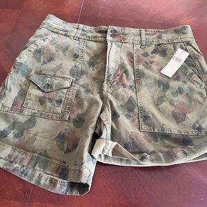 The Wander by Anthropology Camo Shorts Size 29 NWT